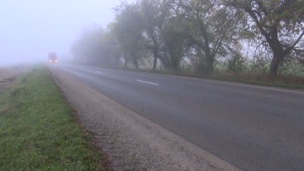 5 Tips para manejar tu camión en la niebla