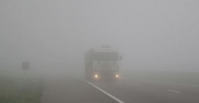 5 Tips para manejar tu camión en la niebla