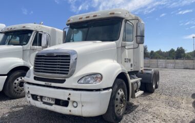 FREIGHTLINER CL112 6X4 AÑO 2009 + IVA + 5% COMISIÓN