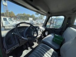 
										FREIGHTLINER M2 106 4X2 AÑO 2015+IVA+5% comisión full									