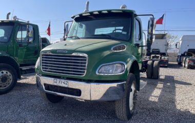 Freightliner M2 106 4X2 año 2015 + iva + 5% comisión