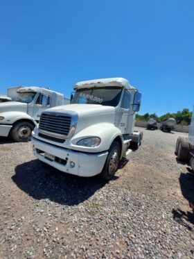 FREIGHTLINER CL112 6X4+IVA+5% COMISIÓN AÑO 2009