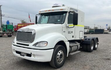 FREIGHTLINER CL120+IVA+5% COMISION AÑO 2015