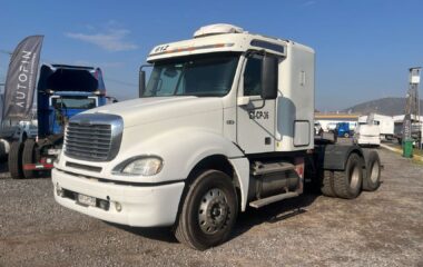 FREIGHTLINER CL 120CL120 +IVA+5% COMISION TRACCION 6X4 430 HP AÑO 2015