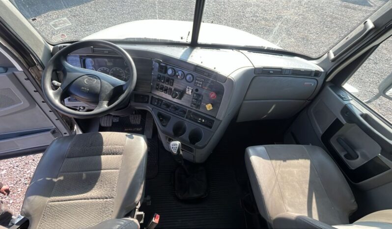 
								FREIGHTLINER CL 120CL120 +IVA+5% COMISION TRACCION 6X4 430 HP AÑO 2015 full									