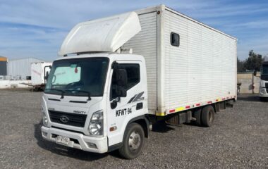 HYUNDAI EX 9 EXTRA EURO 4X2,160HP 6500 kgs(6,10 LARGO, 2,30 ANCHO, 2,30 ALTO) 32m3+IVA+5% COMISION AÑO 2018