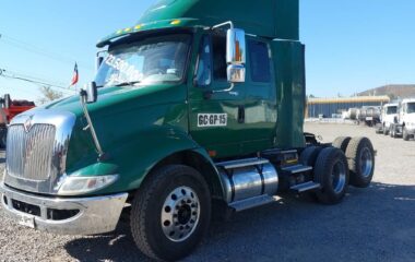 8600 6X2 MECANICO C/LEVANTE 420 HP+IVA+5% COMISION AÑO 2014