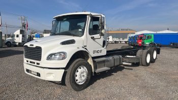 FREIGHTLINER M2 106, Motor Mercedes 6X2 PUENTE CON LEVANTE SIN LITERA IVA+5% COMISION AÑO 2010