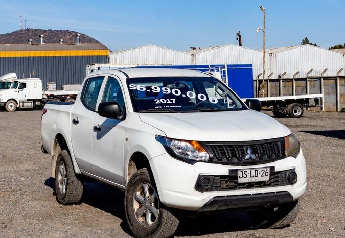 
								CAMIONETA L200 WORK CR+IVA+5% COMISION AÑO 2017 full									