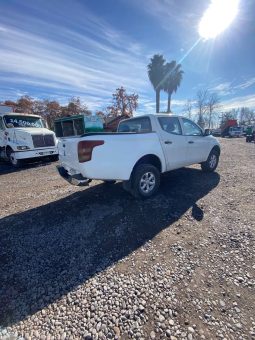
										CAMIONETA MITSUBISHI L200 1CABINA+IVA+5% COMISION AÑO 2017 full									