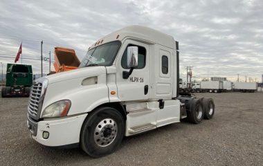 FREIGHTLINER CASC 113, MOTOR Detroit DD13 6X4, 450 HP+IVA+5% COMISION AÑO 2016